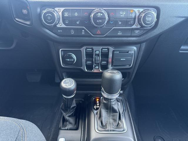 2025 Jeep Wrangler 4-Door Summit 4x4