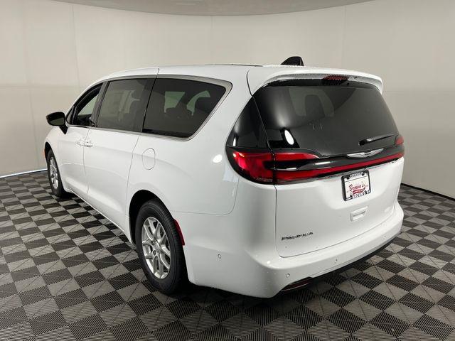 2025 Chrysler Pacifica PACIFICA SELECT