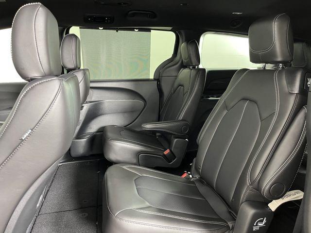 2025 Chrysler Pacifica PACIFICA SELECT