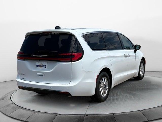 2025 Chrysler Pacifica PACIFICA SELECT