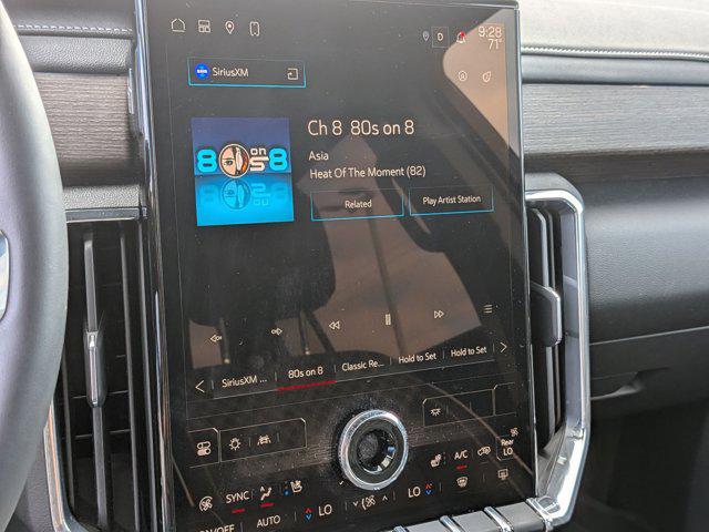 2024 GMC Acadia AWD Denali