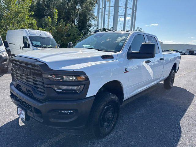 2025 RAM 2500 Tradesman Crew Cab 4x4 8 Box