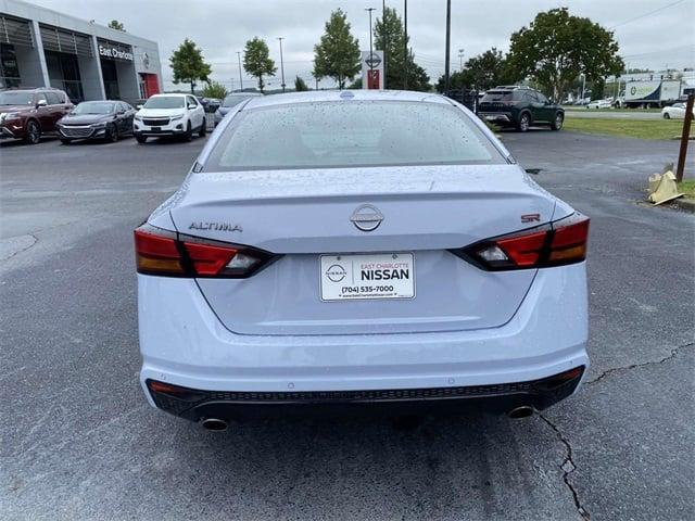 2023 Nissan Altima SR FWD