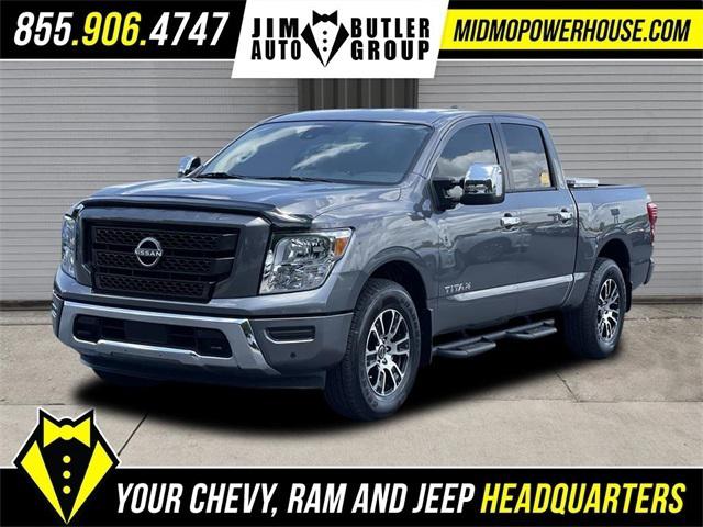 2024 Nissan TITAN Crew Cab SV 4x4