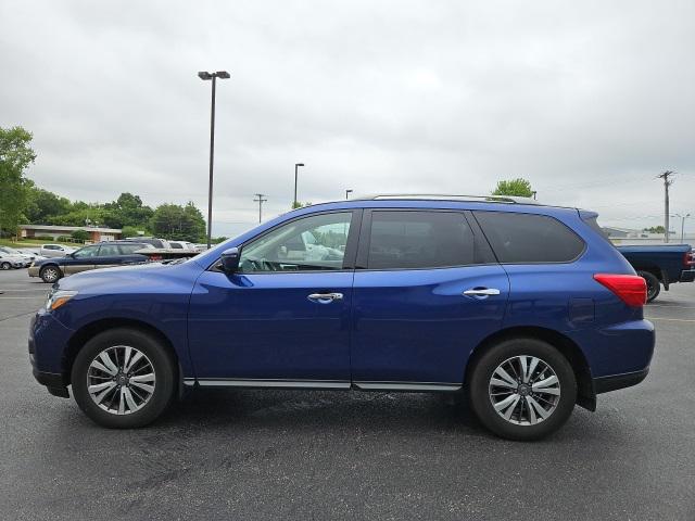 2019 Nissan Pathfinder SV