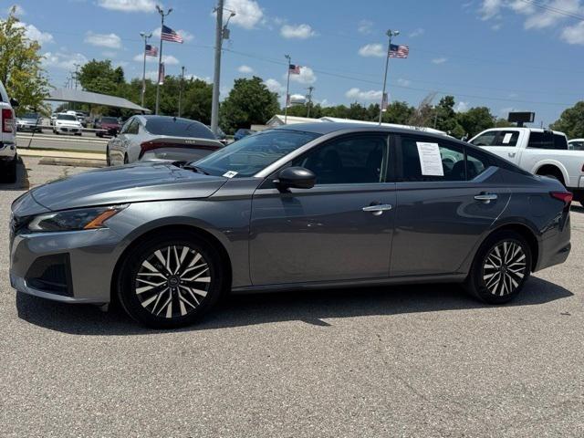 2025 Nissan Altima SV FWD