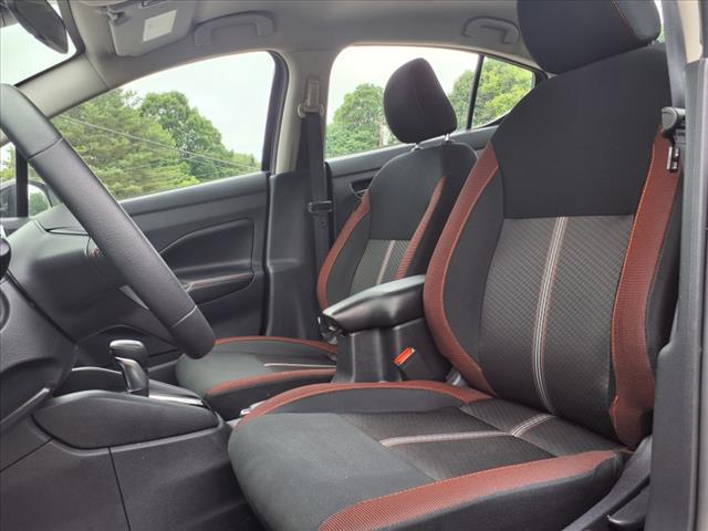 2024 Nissan Versa 1.6 SR