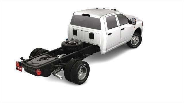 2024 RAM Ram 3500 Chassis Cab RAM 3500 TRADESMAN CREW CAB CHASSIS 4X4 60 CA
