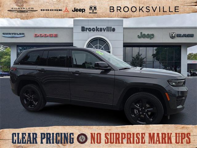 2025 Jeep Grand Cherokee GRAND CHEROKEE ALTITUDE 4X2