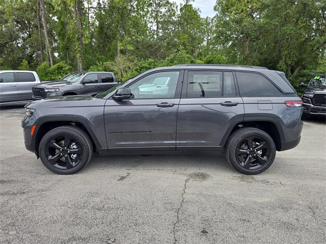 2025 Jeep Grand Cherokee GRAND CHEROKEE ALTITUDE 4X2
