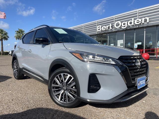 2023 Nissan Kicks SR Xtronic CVT