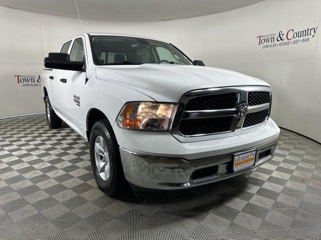 2023 RAM 1500 Classic SLT Crew Cab 4x4 57 Box