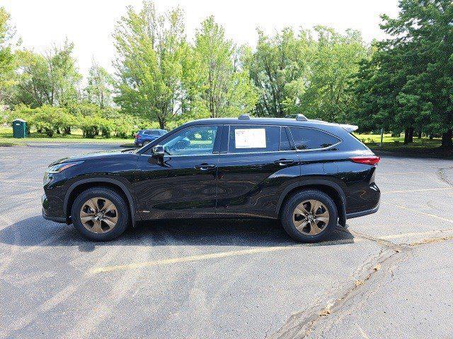 2022 Toyota Highlander Hybrid XLE Bronze Edition