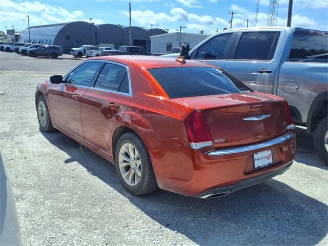 2021 Chrysler 300 Touring