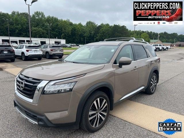 2024 Nissan Pathfinder Platinum FWD
