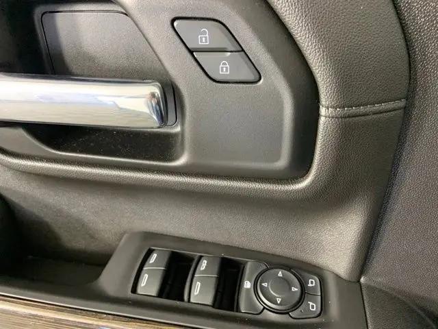 2022 GMC Sierra 1500 Limited 2WD Crew Cab Short Box Elevation