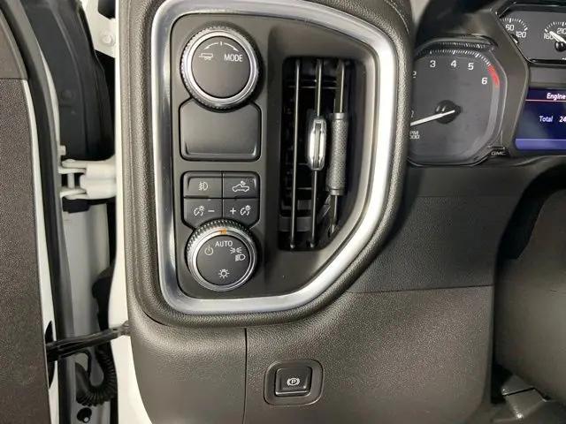 2022 GMC Sierra 1500 Limited 2WD Crew Cab Short Box Elevation