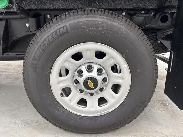 2025 Chevrolet Silverado 3500HD 4WD Double Cab Long Bed Work Truck