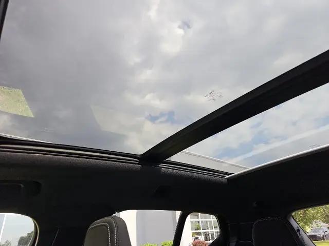 2024 Volvo XC40 Core