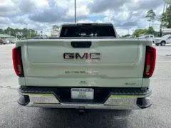 2021 GMC Sierra 1500 2WD Crew Cab Short Box SLT