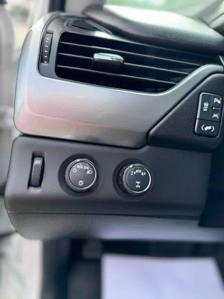 2020 Chevrolet Suburban 4WD LT
