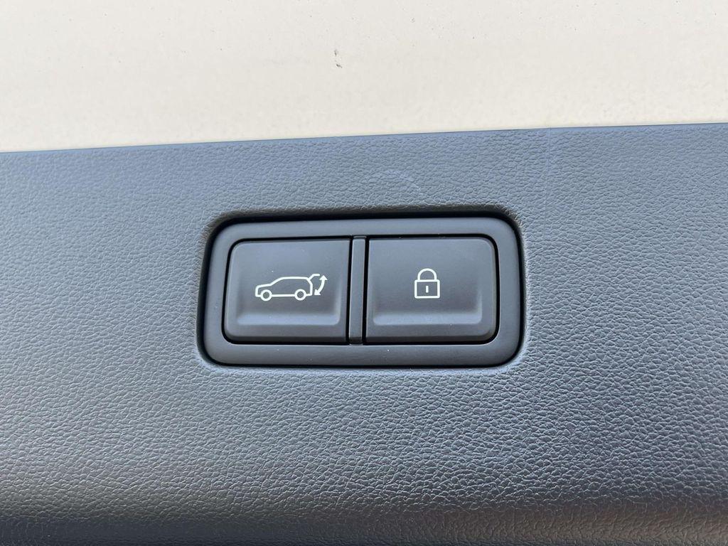 2026 Hyundai IONIQ 9 SEL - Photo 11