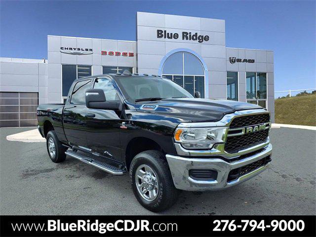 2024 RAM 2500 Tradesman Crew Cab 4x4 64 Box