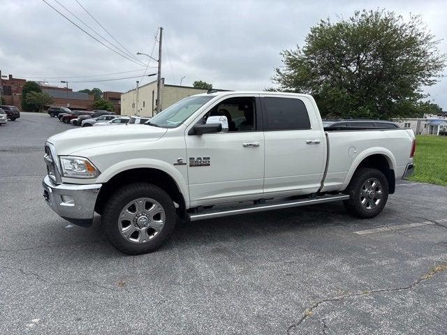 2017 RAM 2500 Laramie Crew Cab 4x4 64 Box