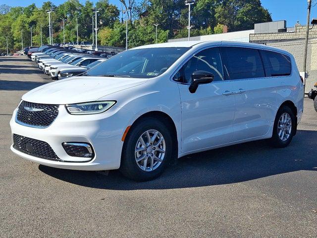 2025 Chrysler Pacifica PACIFICA SELECT