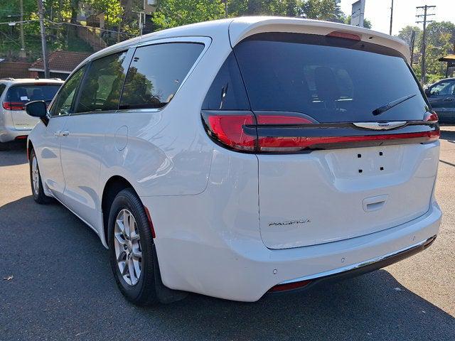 2025 Chrysler Pacifica PACIFICA SELECT