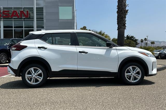 2025 Nissan Kicks S