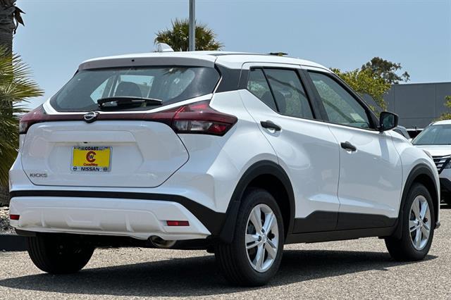 2025 Nissan Kicks S
