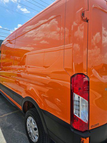 2023 Ford Transit Cargo Van T-250 148" Med Rf 9070 GVWR RWD