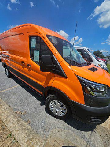 2023 Ford Transit Cargo Van T-250 148" Med Rf 9070 GVWR RWD