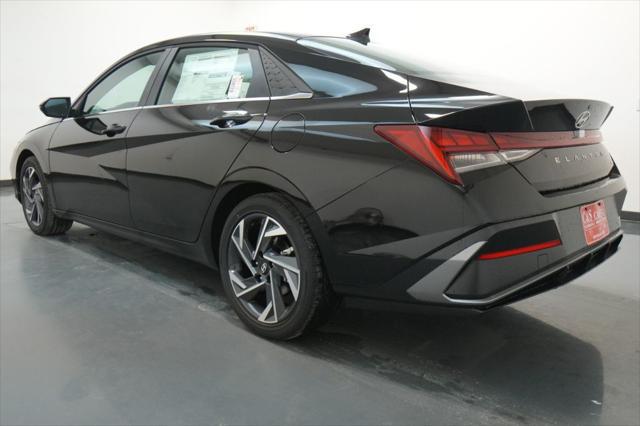 2025 Hyundai Elantra Hybrid Limited