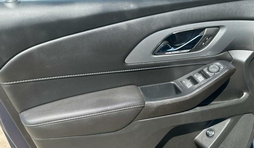 2022 Chevrolet Traverse AWD LT Cloth
