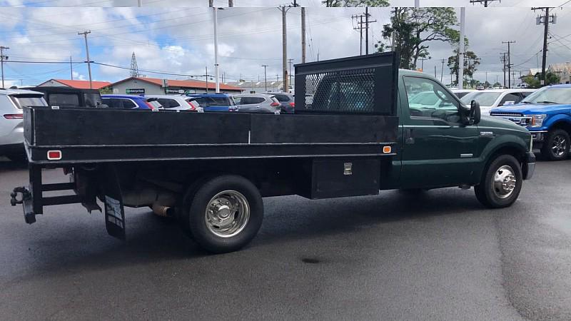 2006 Ford F-350 Chassis Reg Cab DRW 165 XL