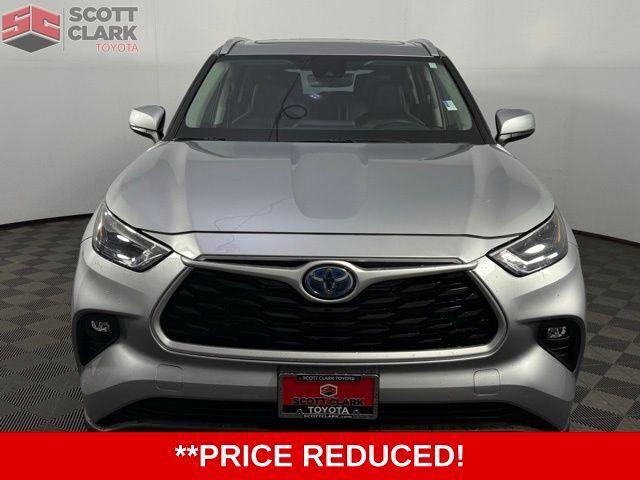 2022 Toyota Highlander Hybrid XLE