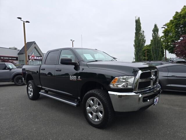 2017 RAM 2500 Tradesman Crew Cab 4x4 64 Box