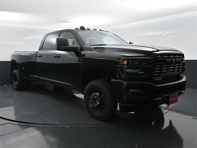 2025 RAM Ram 3500 RAM 3500 TRADESMAN CREW CAB 4X4 8 BOX