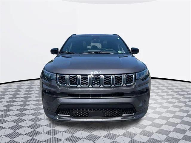 2024 Jeep Compass Latitude Lux FWD