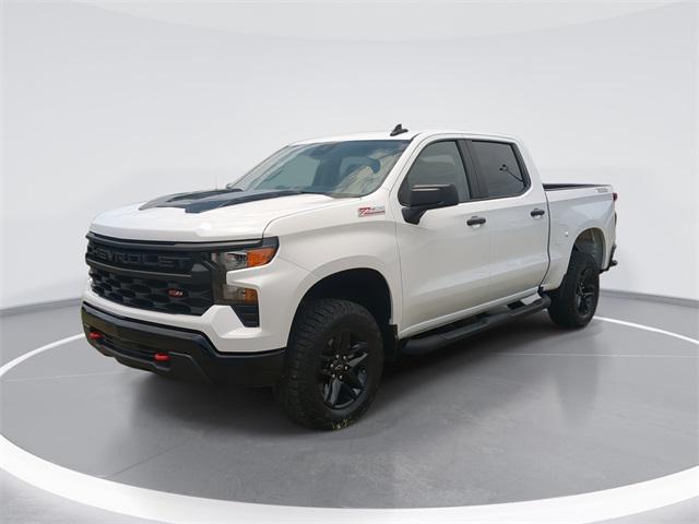 2024 Chevrolet Silverado 1500 4WD Crew Cab Short Bed Custom Trail Boss