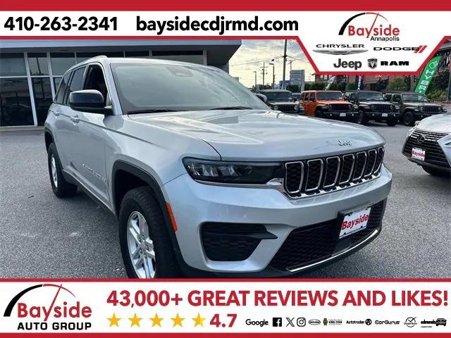 2024 Jeep Grand Cherokee Laredo 4x4