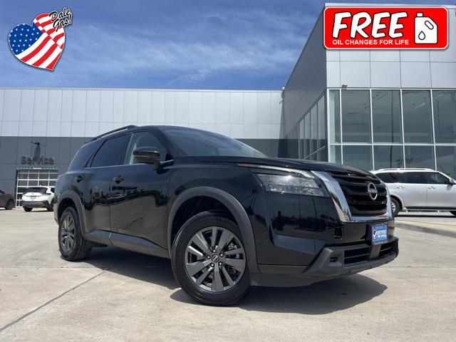 2023 Nissan Pathfinder SV FWD