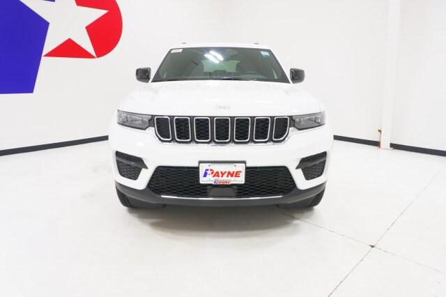 2025 Jeep Grand Cherokee GRAND CHEROKEE LAREDO X 4X2