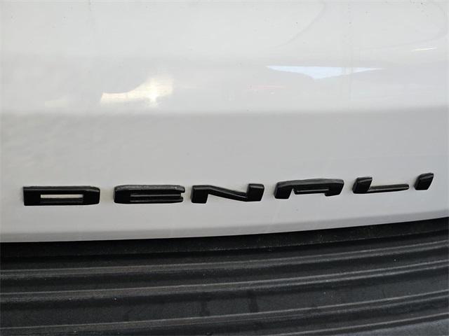 2021 GMC Yukon 4WD Denali
