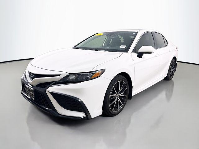 2023 Toyota Camry SE AWD