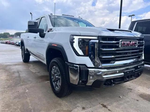2025 GMC Sierra 2500HD 4WD Crew Cab Standard Bed SLT for sale in Cape Girardeau, MO