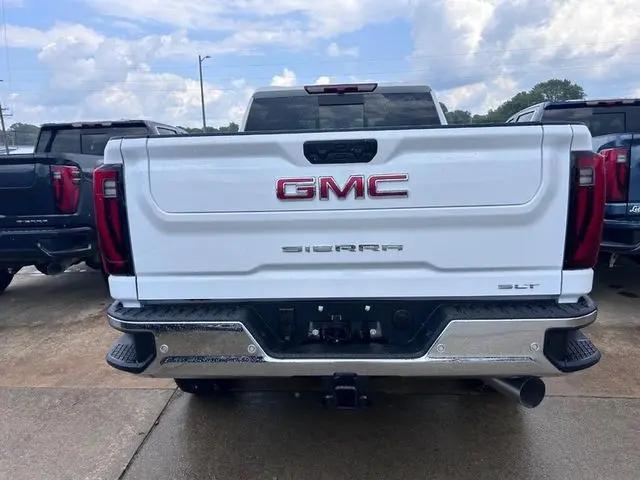2025 GMC Sierra 2500HD 4WD Crew Cab Standard Bed SLT
