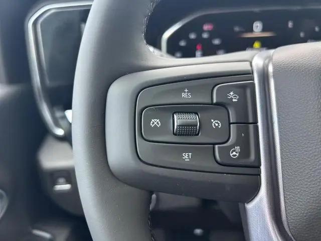 2025 GMC Sierra 2500HD 4WD Crew Cab Standard Bed SLT